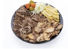 شاورما مشكل على الصحن